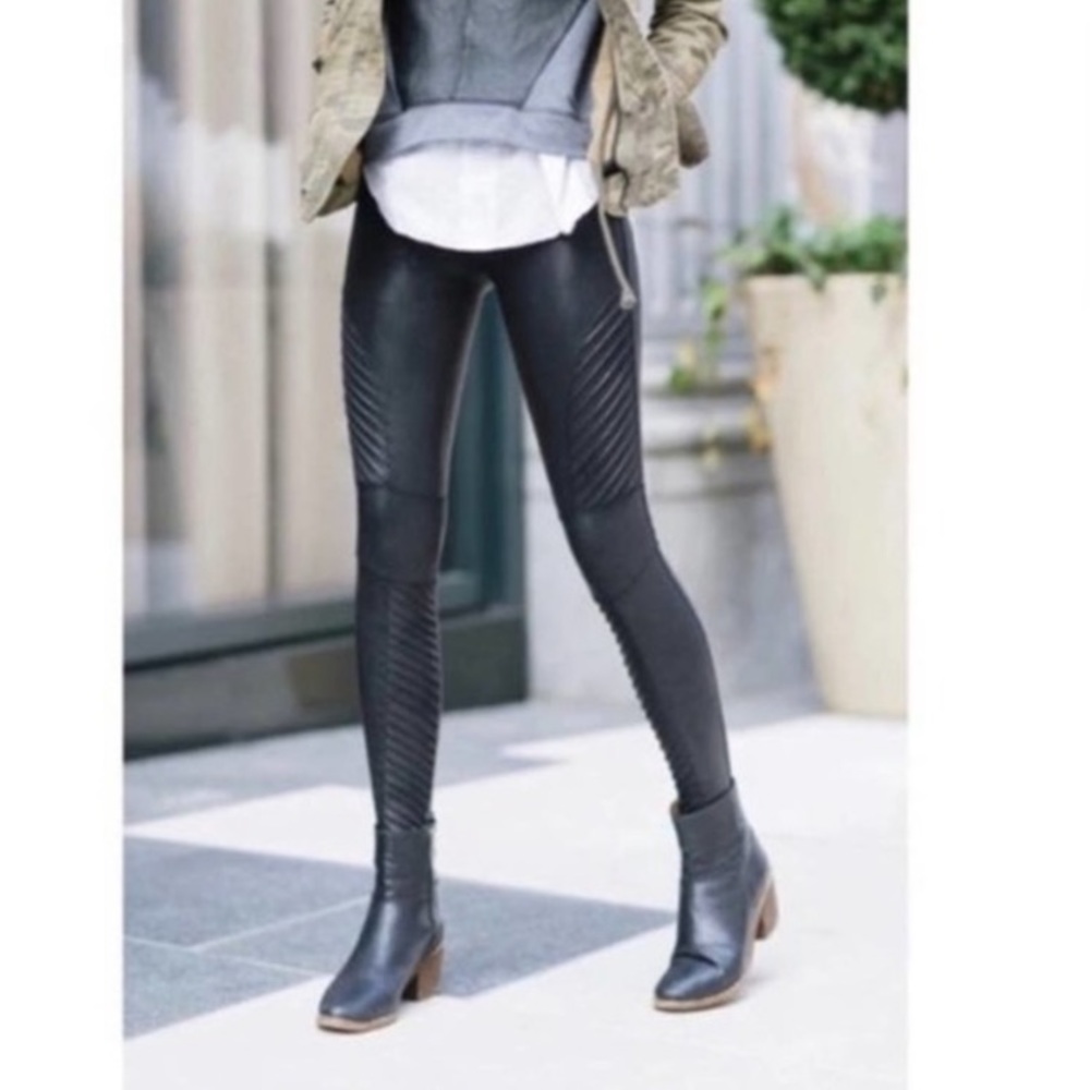 Spanx Moto Faux Leather Leggings Size XS B421